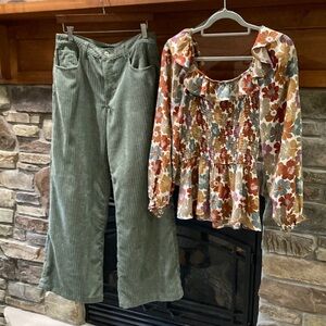 Forever 21 Wide-Leg, Wide Wale Corduroy Pants Size Medium